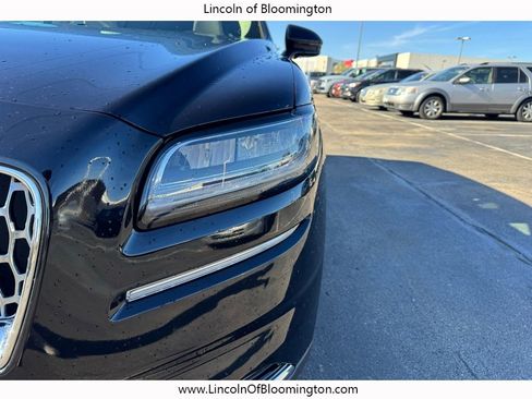 Certified 2022 Lincoln Nautilus Reserve w/ Equipment Group 201A image 12