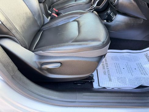 Used 2015 Jeep Renegade Limited AWD/4WD image 47