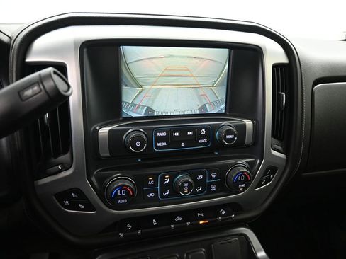 Used 2017 GMC Sierra 1500 SLT w/ SLT Premium Package AWD/4WD image 16