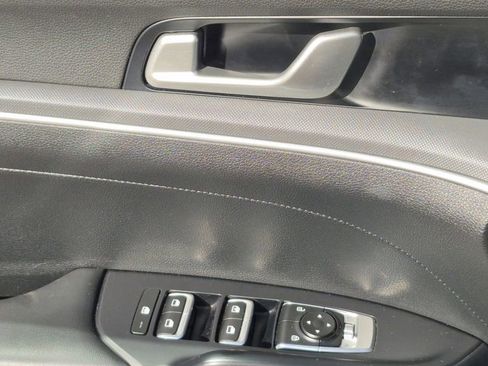 Used 2022 Kia K5 LXS image 9