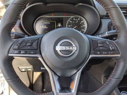 New 2025 Nissan Versa SR w/ Trunk Package image 11