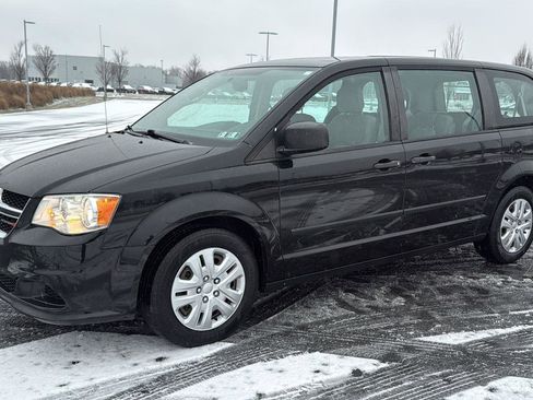 Used 2015 Dodge Grand Caravan American Value Package w/ UConnect Hands-Free Group image 14