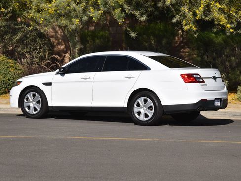Used 2015 Ford Taurus Police Interceptor AWD image 10