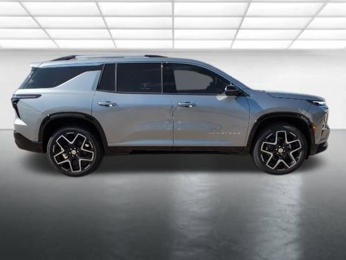 New 2026 Chevrolet Traverse High Country w/ LPO, Floor Liner Package image 41