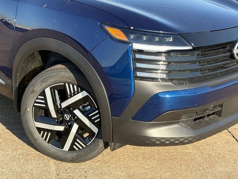 New 2026 Nissan Kicks SV w/ SV Premium Package image 8