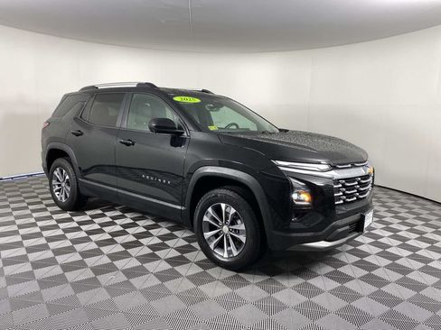 Used 2025 Chevrolet Equinox LT w/ Convenience Package II AWD/4WD image 1