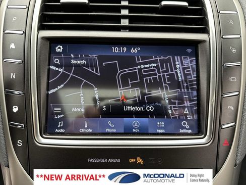 Used 2019 Lincoln Nautilus Reserve FWD image 18