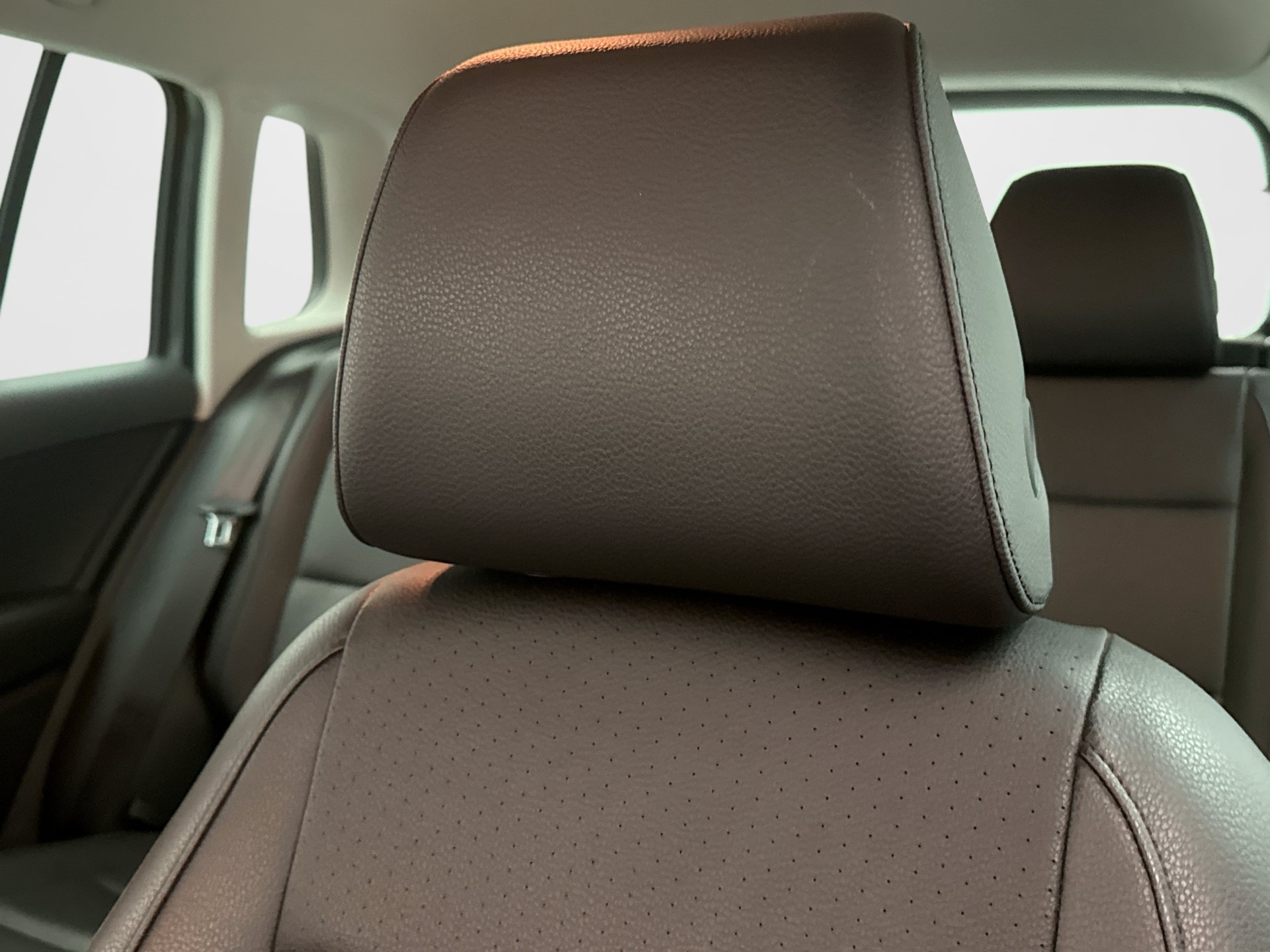 Used 2014 Volkswagen Tiguan S FWD image 8