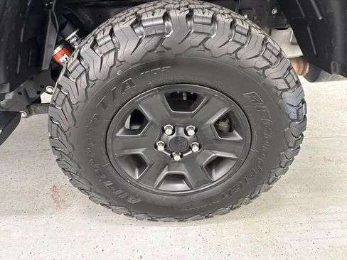 Used 2021 Jeep Gladiator Mojave AWD/4WD image 10