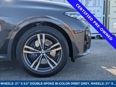 Used 2022 BMW X7 xDrive40i w/ M Sport Package AWD/4WD image 11