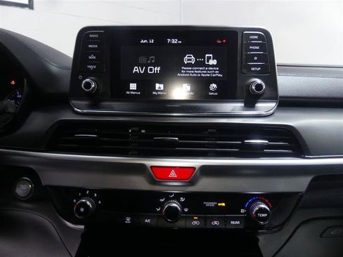 Used 2021 Kia Telluride S AWD/4WD image 29