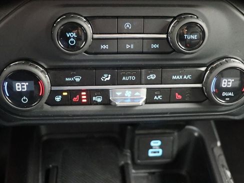 Used 2025 Ford Bronco Outer Banks image 22