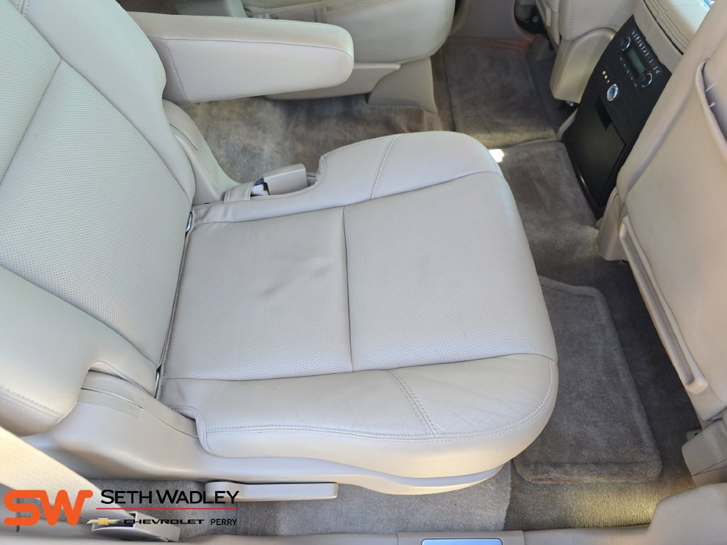 Used 2013 Cadillac Escalade Luxury AWD/4WD image 11