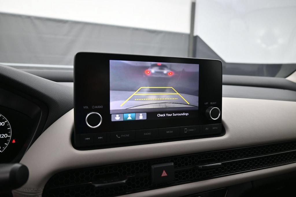 Certified 2025 Honda HR-V LX image 26