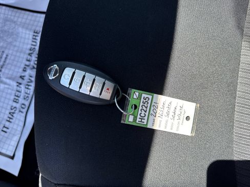 Used 2021 Nissan Sentra SV FWD image 29
