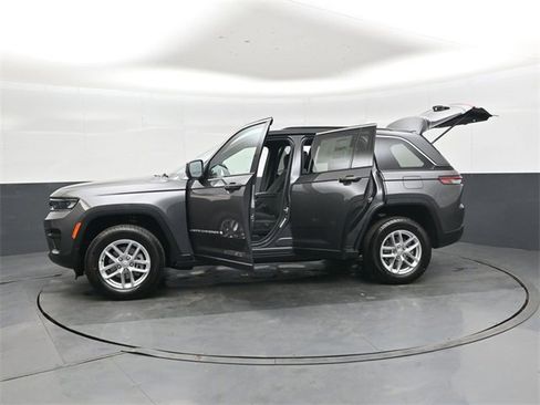 New 2025 Jeep Grand Cherokee Laredo X image 49