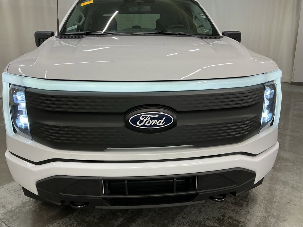 Used 2024 Ford F150 Lightning XLT w/ Max Trailer Tow Package AWD/4WD image 18