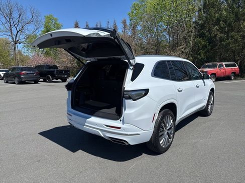 New 2026 Buick Enclave Avenir w/ Super Cruise Package image 63