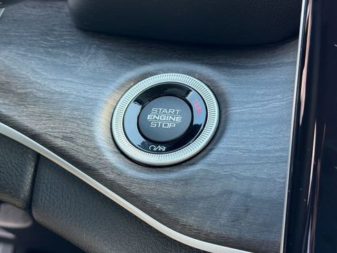 Used 2023 Jeep Grand Cherokee Limited image 28