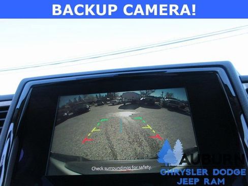 Used 2024 Nissan Frontier SV image 19