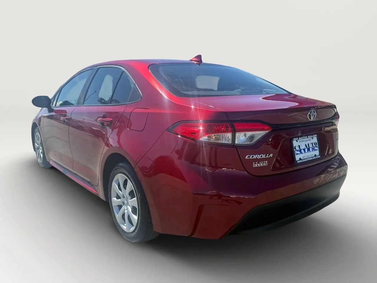 Used 2025 Toyota Corolla LE FWD image 5