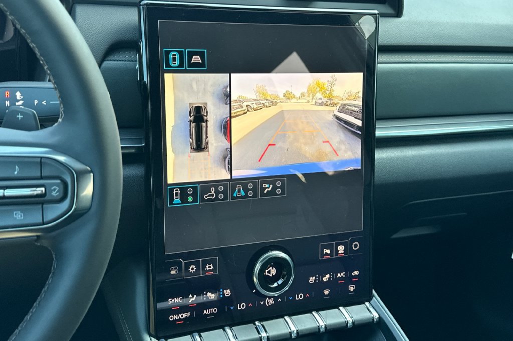 New 2027 GMC Terrain AT4 w/ Convenience Package III AWD/4WD image 24