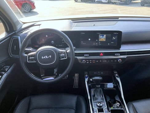 Used 2025 Kia Sorento SX AWD/4WD image 14