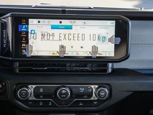 New 2026 Jeep Gladiator Sport image 15