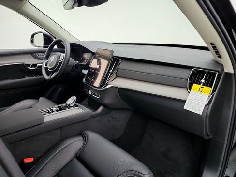 New 2026 Volvo XC90 T8 Ultra w/ Protection Package Premier image 17