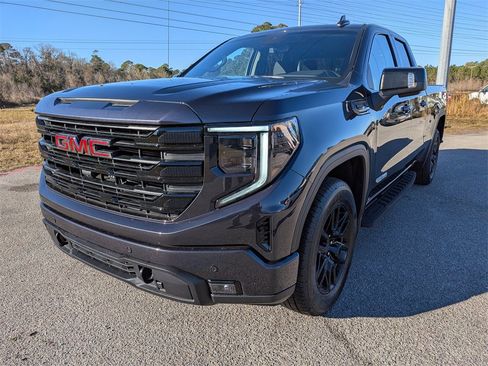 Used 2025 GMC Sierra 1500 Elevation w/ Preferred Package image 8