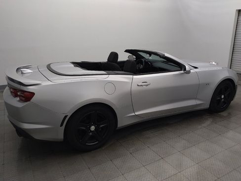 Used 2019 Chevrolet Camaro LT RWD image 10