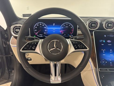 Used 2023 Mercedes-Benz C 300 4MATIC Sedan image 11