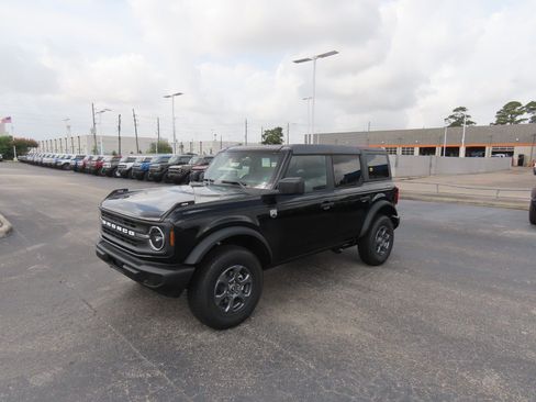 New 2026 Ford Bronco Big Bend AWD/4WD image 2