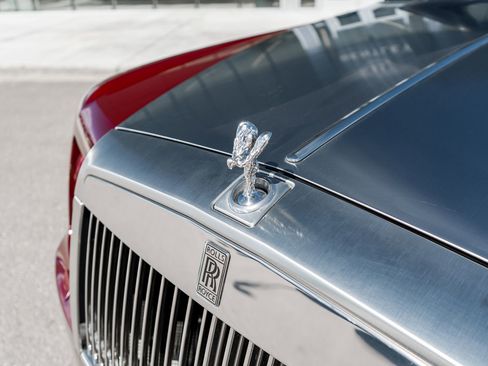 Used 2010 Rolls-Royce Phantom Drophead Coupe image 22
