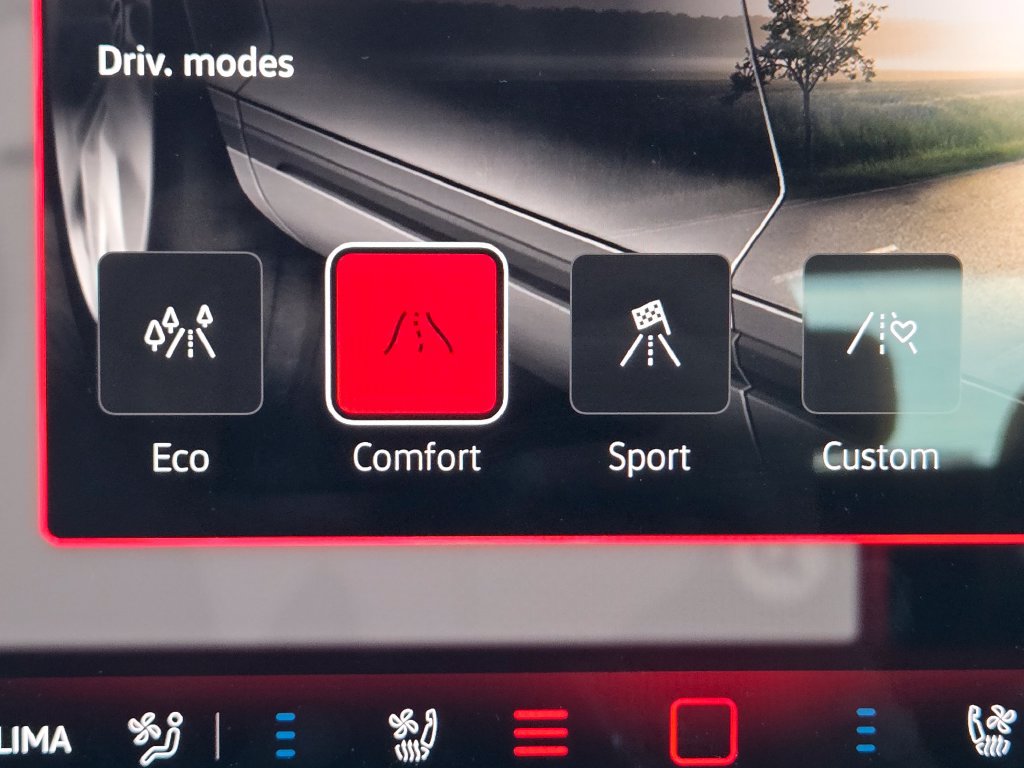 New 2026 Volkswagen GTI SE FWD image 14