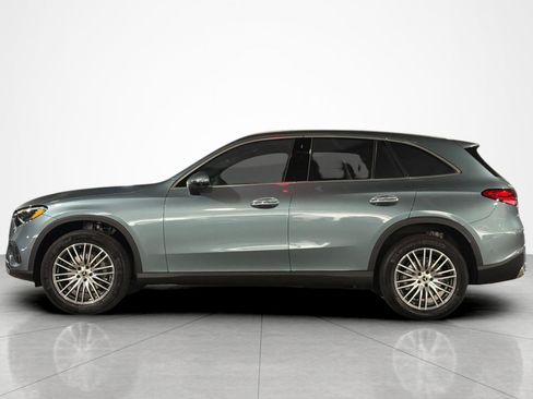 New 2026 Mercedes-Benz GLC 300 image 2