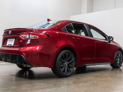 Certified 2023 Toyota Corolla SE w/ SE Premium Package FWD image 9