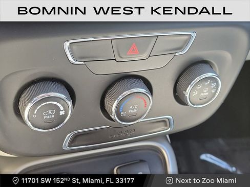 Used 2018 Jeep Compass Latitude image 20