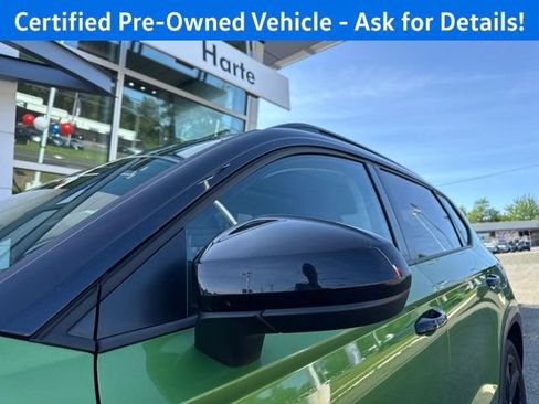 Used 2025 Volkswagen Taos SE AWD/4WD image 28