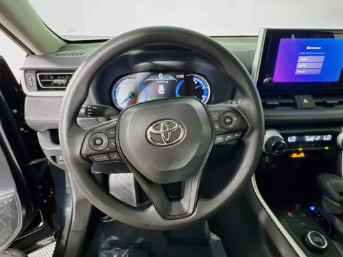 Used 2025 Toyota RAV4 XLE w/ Convenience Package AWD/4WD image 18