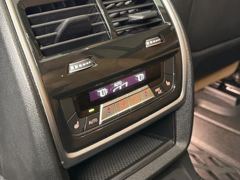Certified 2024 BMW X7 xDrive40i image 27