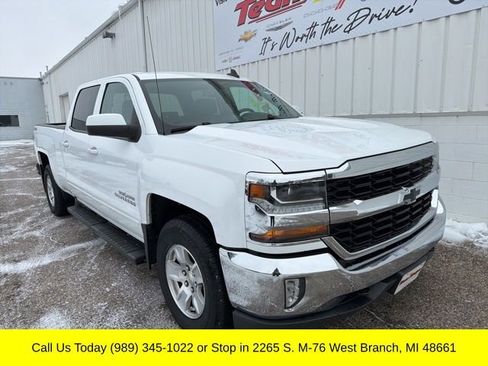 Used 2018 Chevrolet Silverado 1500 LT w/ True North Edition AWD/4WD image 4