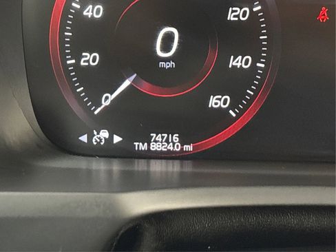 Used 2021 Volvo XC90 T5 Momentum w/ Protection Package image 49