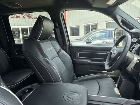Used 2026 RAM 2500 Laramie AWD/4WD image 10