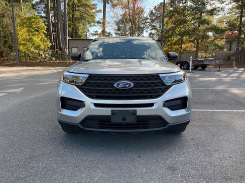 Used 2021 Ford Explorer 2WD image 3
