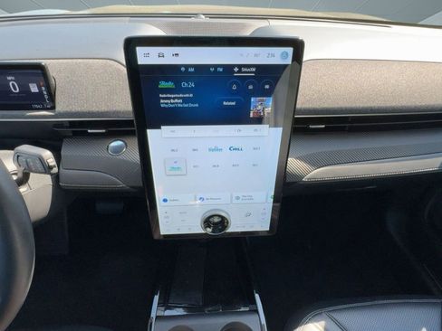 Used 2023 Ford Mustang Mach-E Premium image 27