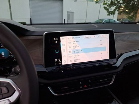 New 2026 Volkswagen Atlas SE image 9