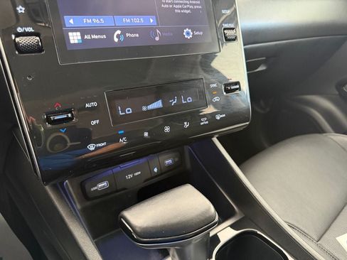 Used 2022 Hyundai Tucson SEL w/ Convenience + Premium Package FWD image 17