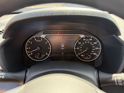 Used 2025 Nissan Altima 2.5 SV FWD image 40