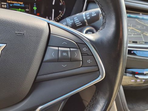Used 2019 Cadillac XT5 Luxury image 17